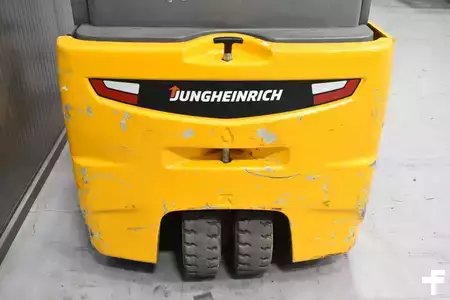 Carrelli elettrici 3 ruote 2017  Jungheinrich EFG 218 (9)