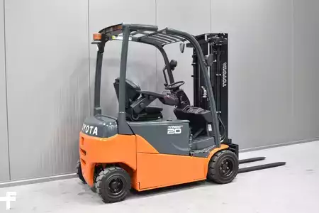 Electric - 4 wheels 2018  Toyota 8FBM20T (4)