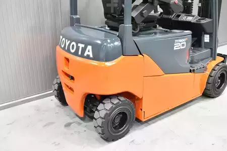 Electric - 4 wheels 2018  Toyota 8FBM20T (8)