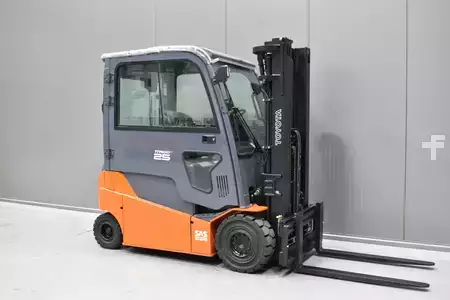Elektrisk- 4 hjul 2019  Toyota 8FBMT25 (1)