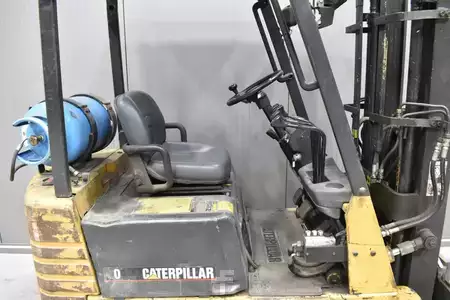 LPG Forklifts 1995  CAT Lift Trucks GC 15 (5)