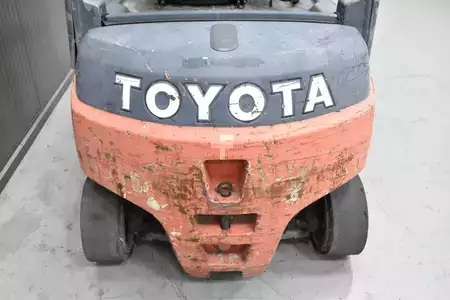 Elektro 4 Rad 2011  Toyota 8FBMT20 (9)