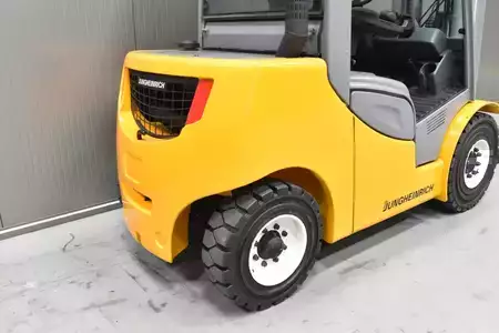 Empilhador diesel 2015  Jungheinrich DFG 540 s (8)