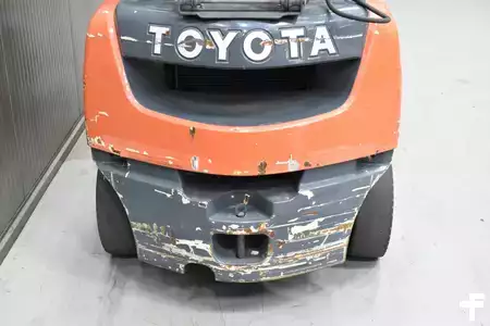 Wózki gazowe 2016  Toyota 06-8FG25F (9)
