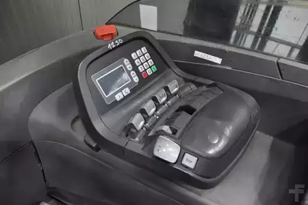 Reach Truck 2013  BT RRE 140 (9)