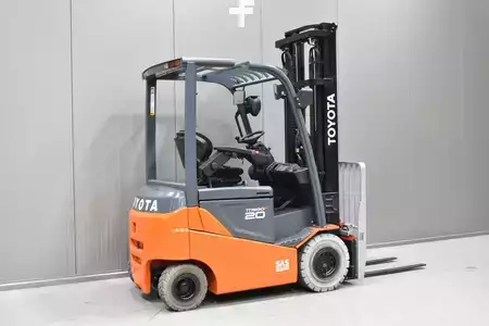 Eléctrico - 4 rodas 2014  Toyota 8FBMKT20 (4)