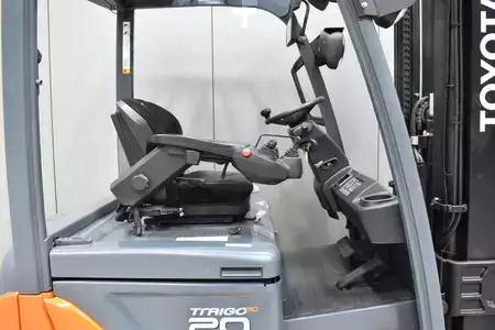 Eléctrico - 4 rodas 2014  Toyota 8FBMKT20 (5)