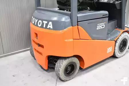 Eléctrico - 4 rodas 2014  Toyota 8FBMKT20 (8)