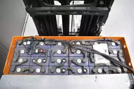Carrelli retrattili 2019  Still FM-X 20 (10)