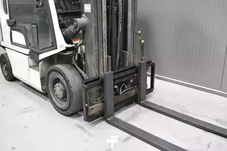 Wózki gazowe 2014  Unicarriers U1D2A25LQ (6)