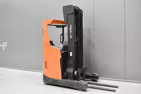 Carrelli retrattili 2017  Toyota RRE 140 H (1)