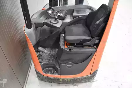 Carrelli retrattili 2019  Toyota RRE 140 H (7)