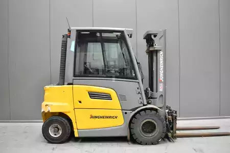 Dieselový VZV 2022  Jungheinrich DFG 425 s (3)