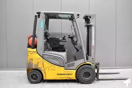 Wózki gazowe 2020  Jungheinrich TFG 316 s (3)