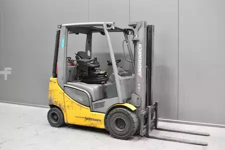 Wózki gazowe 2020  Jungheinrich TFG 316 s (1)