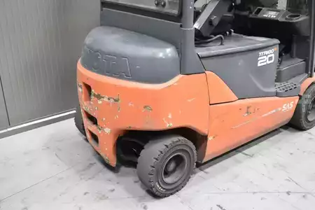 Elektro 4 Rad 2012  Toyota 8FBMT20 (8)