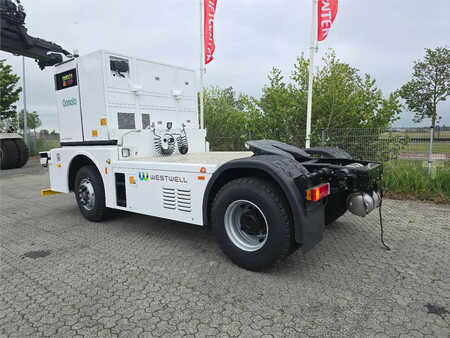 Terminal tractor 2024  WESTWELL Autonomous Q-Truck Q084D (7)