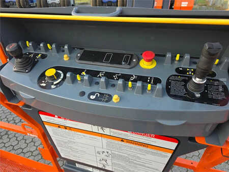 Ostatní 2025  JLG 860SJ 4x4 (16)