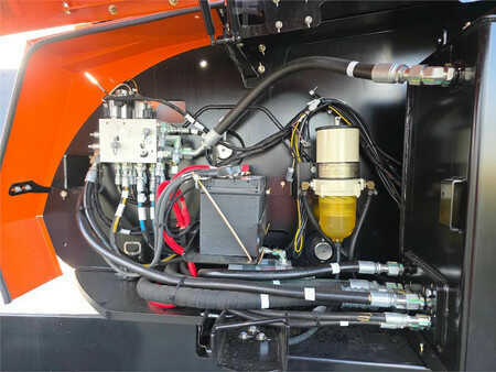 Ostatní 2025  JLG 860SJ 4x4 (9)