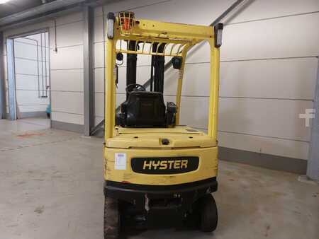 Sähkö - 3 pyör 2011  Hyster J2.5 XN-717 (8)