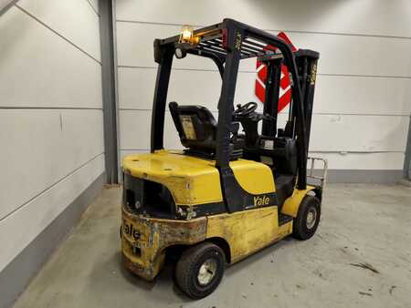 Diesel Forklifts 2016  Yale GDP20LX E2200 (7) 