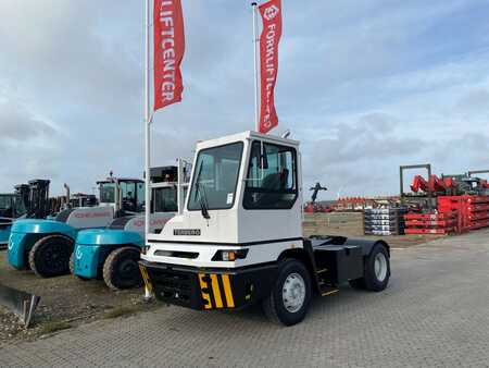 Traktor 2023  Terberg YT220 4x2 (2)