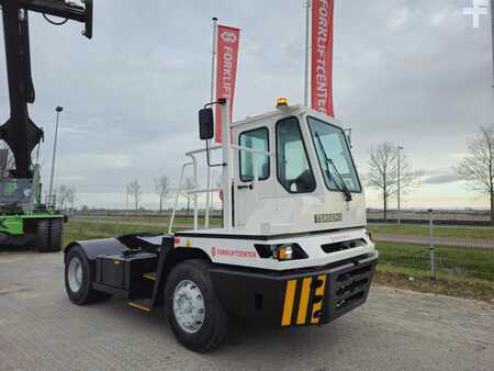 Tractor de arrastre 2024  Terberg YT220 (1)