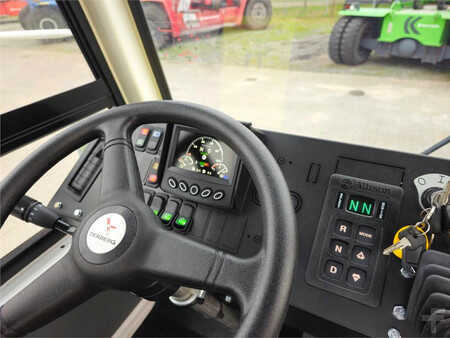 Terminálový traktor  Terberg YT220 (15)
