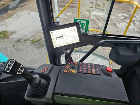 Reachstacker 2025  SMV Konecranes SMV 4632 TC5 (12)