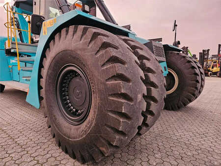 Reachstacker 2025  SMV Konecranes SMV 4632 TC5 (19)
