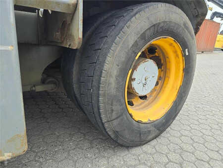 terminal traktor 2014  Terberg TT223 (12)