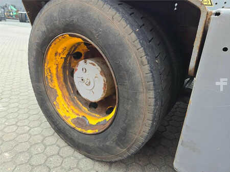 terminal traktor 2014  Terberg TT223 (13)