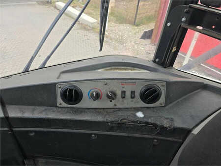 terminal traktor 2014  Terberg TT223 (16)