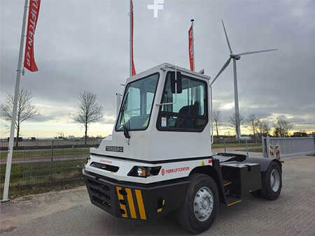 Terminaltraktor 2024  Terberg YT220 (1)