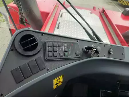 Reachstackers 2025  Kalmar DRU450-62S5 (11)