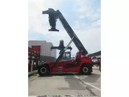 Reach-Stacker 2026  Kalmar DRU450-62S5 (1)