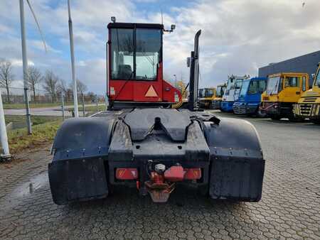 Traktor 2010  Kalmar TT612d (8)