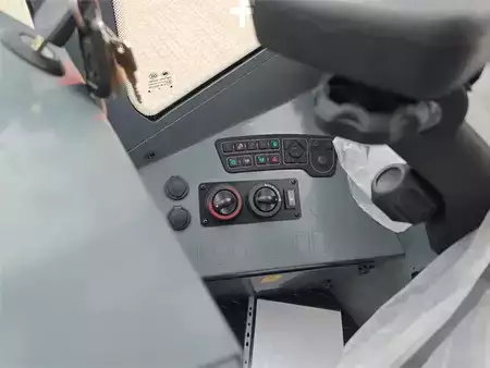 Dieselstapler 2025  Kalmar DCG160-12T (11)