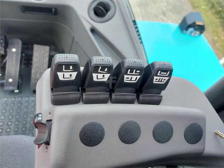 Carrelli elevatori diesel 2026  SMV Konecranes SMV 55-1200C (10)