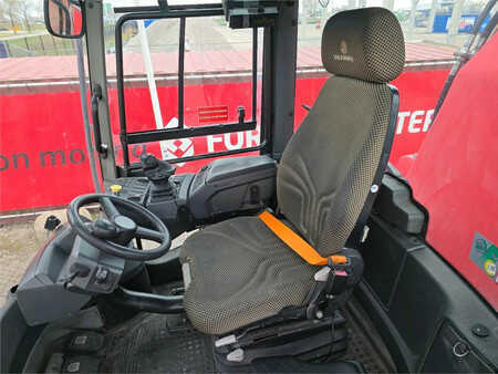 Reachstacker  Kalmar DRG450-60S5 (16)