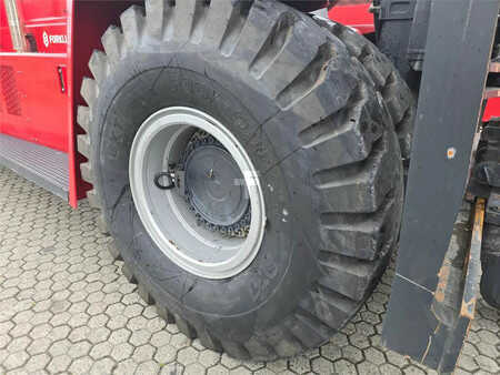 Kalmar DCG330-12