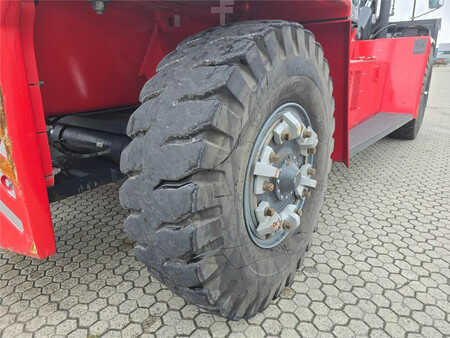 Kalmar DCG330-12