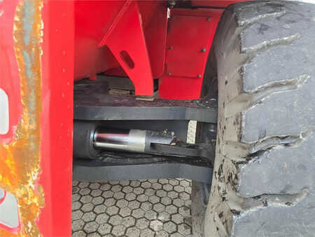 Kalmar DCG330-12
