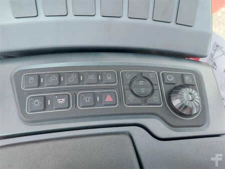 Carretilla elevadora diésel 2025  Kalmar DCG450-12 (19)