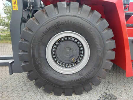 Carretilla elevadora diésel 2025  Kalmar DCG450-12 (9)