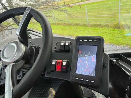 Terminálový traktor  MAFI R336 4x4 (18)