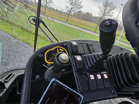 Terminálový traktor  MAFI R336 4x4 (22)