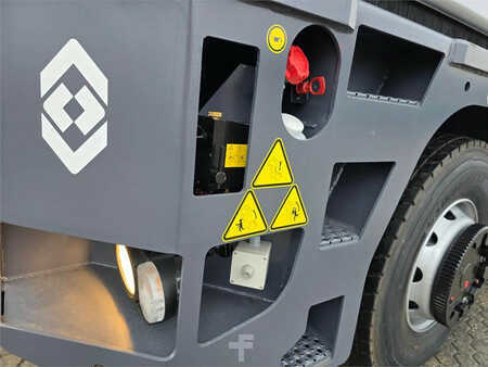 Terminálový traktor  MAFI R336 4x4 (11)