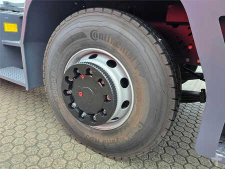 Terminálový traktor  MAFI R336 4x4 (16)