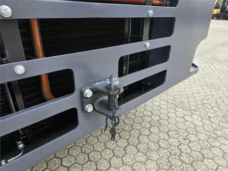 Terminálový traktor  MAFI R336 4x4 (12)